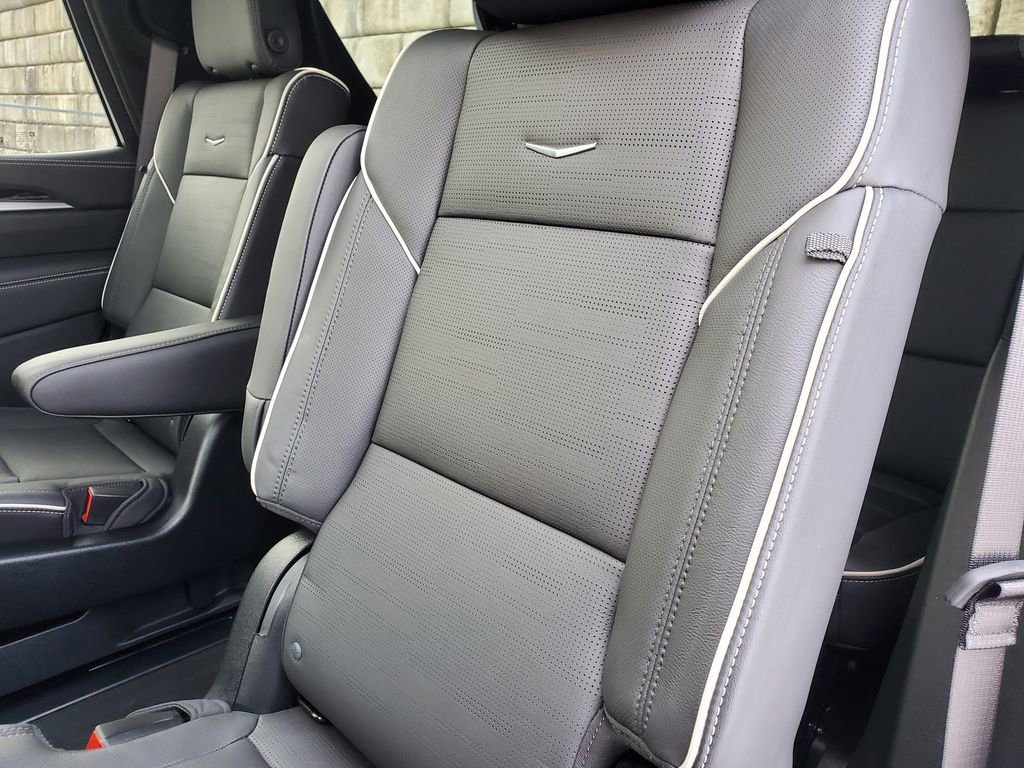Certified 2025 Cadillac Escalade Sport image 44