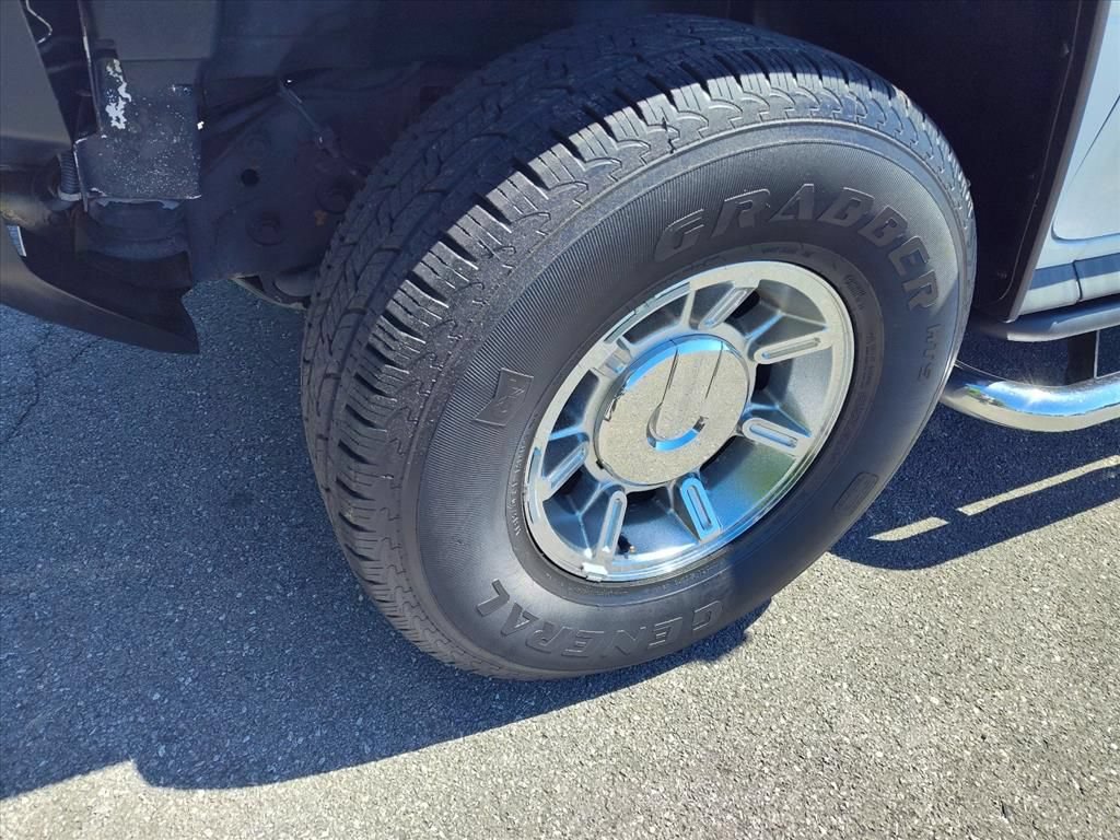 Used 2006 HUMMER H2 AWD/4WD image 9