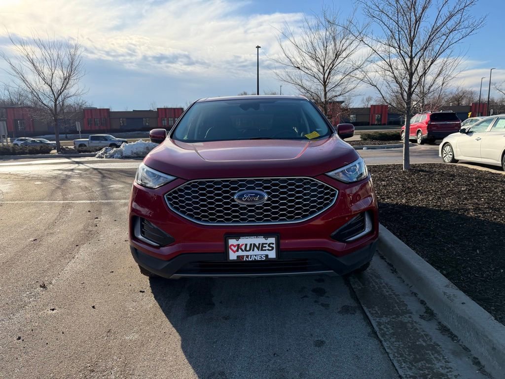 Used 2024 Ford Edge SEL AWD/4WD image 2