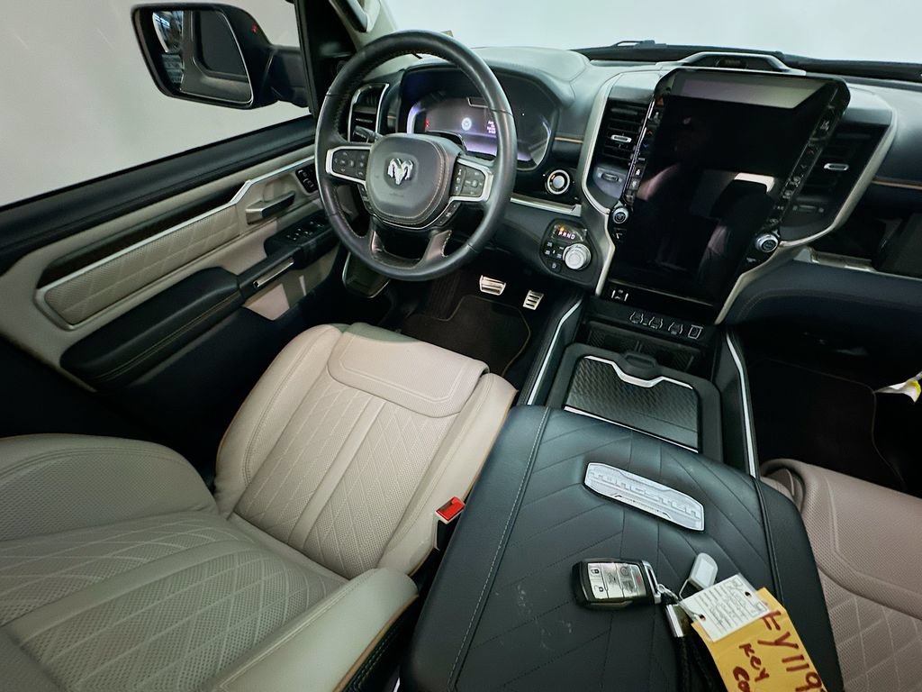 Used 2025 RAM 1500 Tungsten AWD/4WD image 9