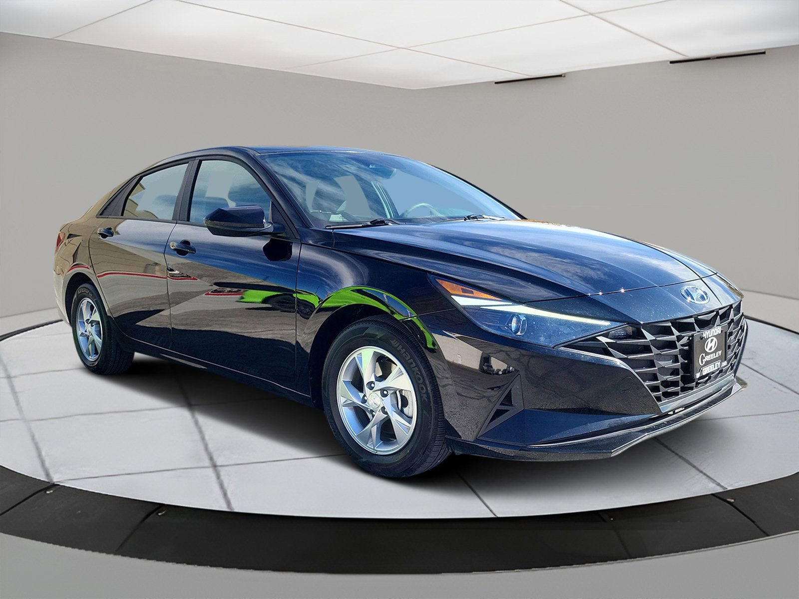 Used 2023 Hyundai Elantra SE image 7
