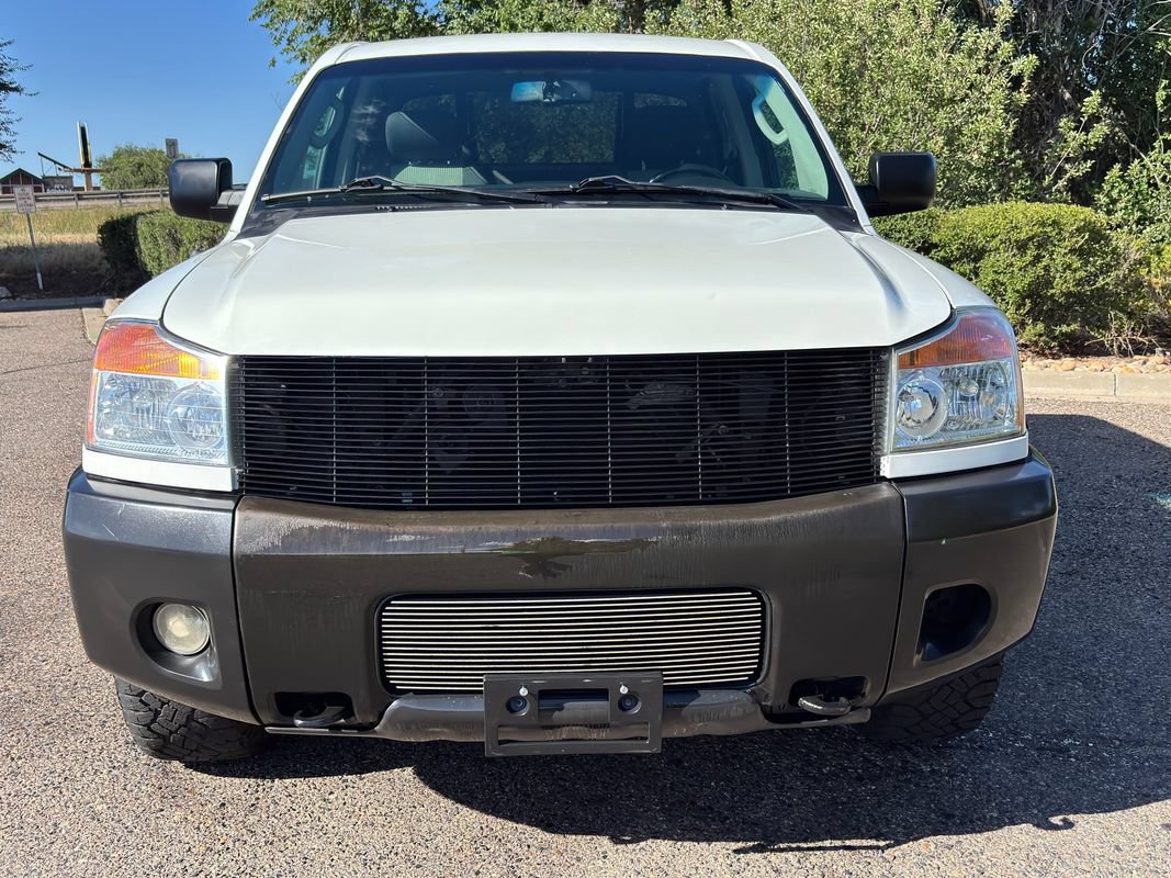 Used 2010 Nissan Titan PRO-4X AWD/4WD image 3