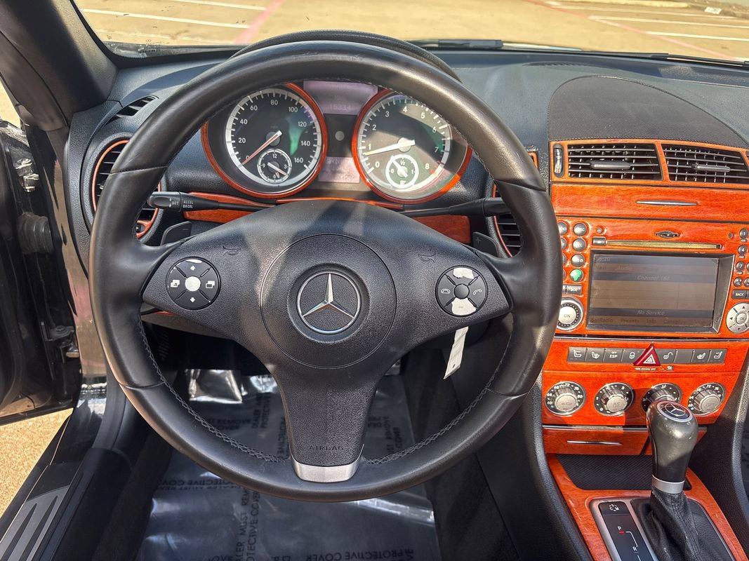 Used 2011 Mercedes-Benz SLK 350 image 12