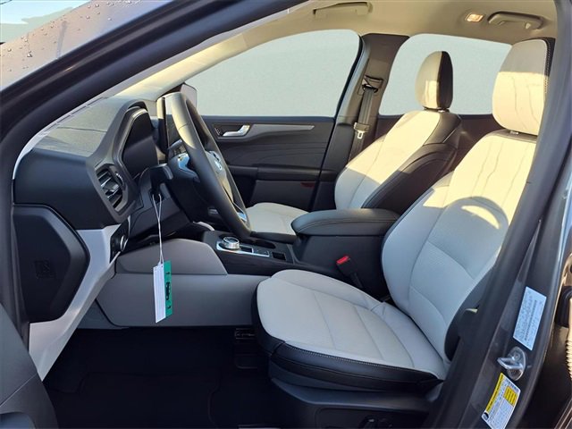 New 2026 Ford Escape SE image 10
