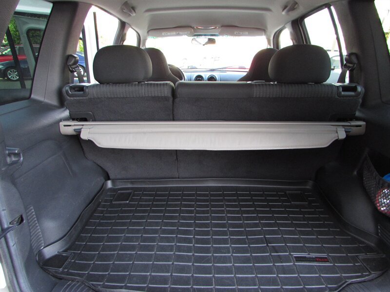 Used 2004 Jeep Liberty Sport w/ PWR Convenience Group AWD/4WD image 24