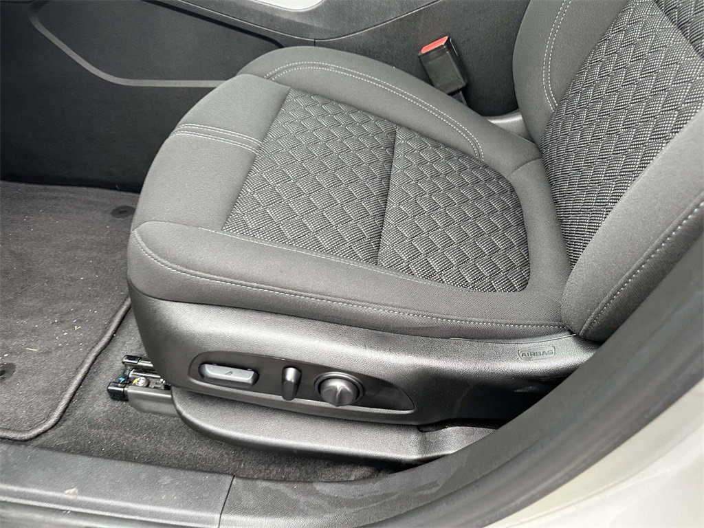 Used 2021 Chevrolet Blazer LT image 18