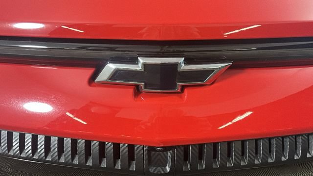 Used 2025 Chevrolet Equinox EV RS FWD image 9