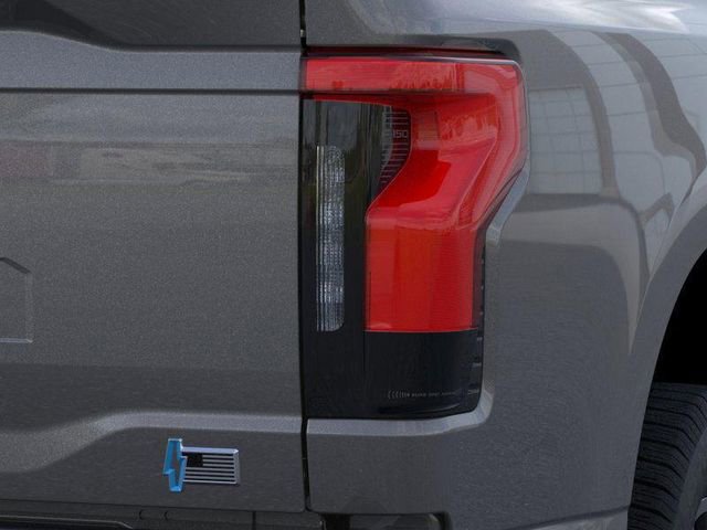 New 2025 Ford F150 Lightning Flash AWD/4WD image 21