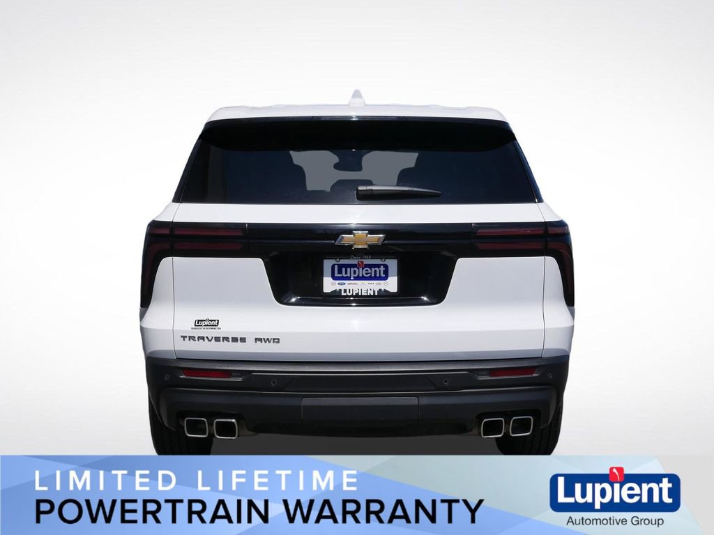 Used 2024 Chevrolet Traverse LS AWD/4WD image 5
