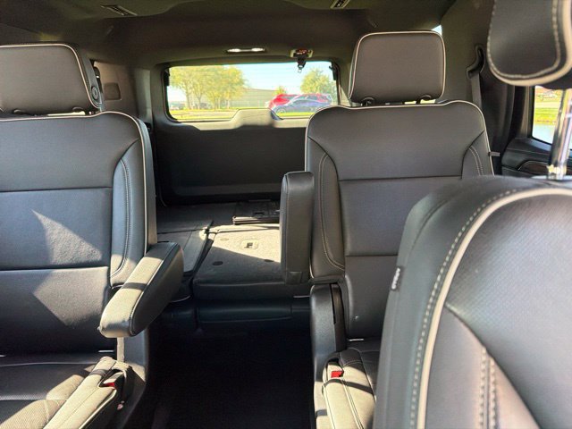 Used 2021 Chevrolet Tahoe Premier w/ Premium Package AWD/4WD image 26