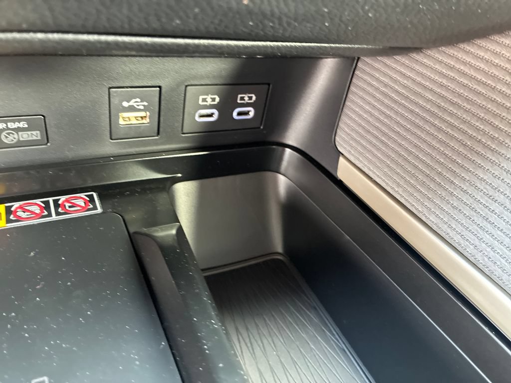 New 2026 Toyota Camry SE FWD image 39