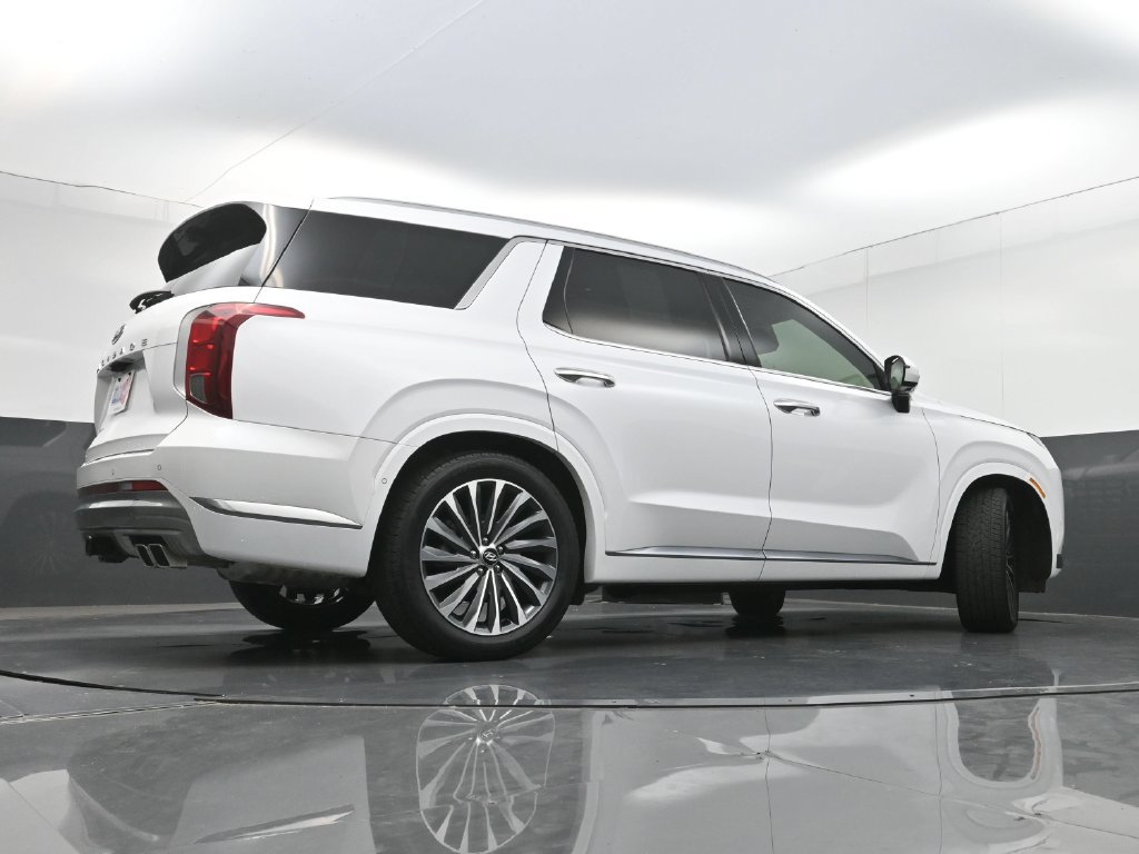 Used 2025 Hyundai Palisade Calligraphy FWD image 34