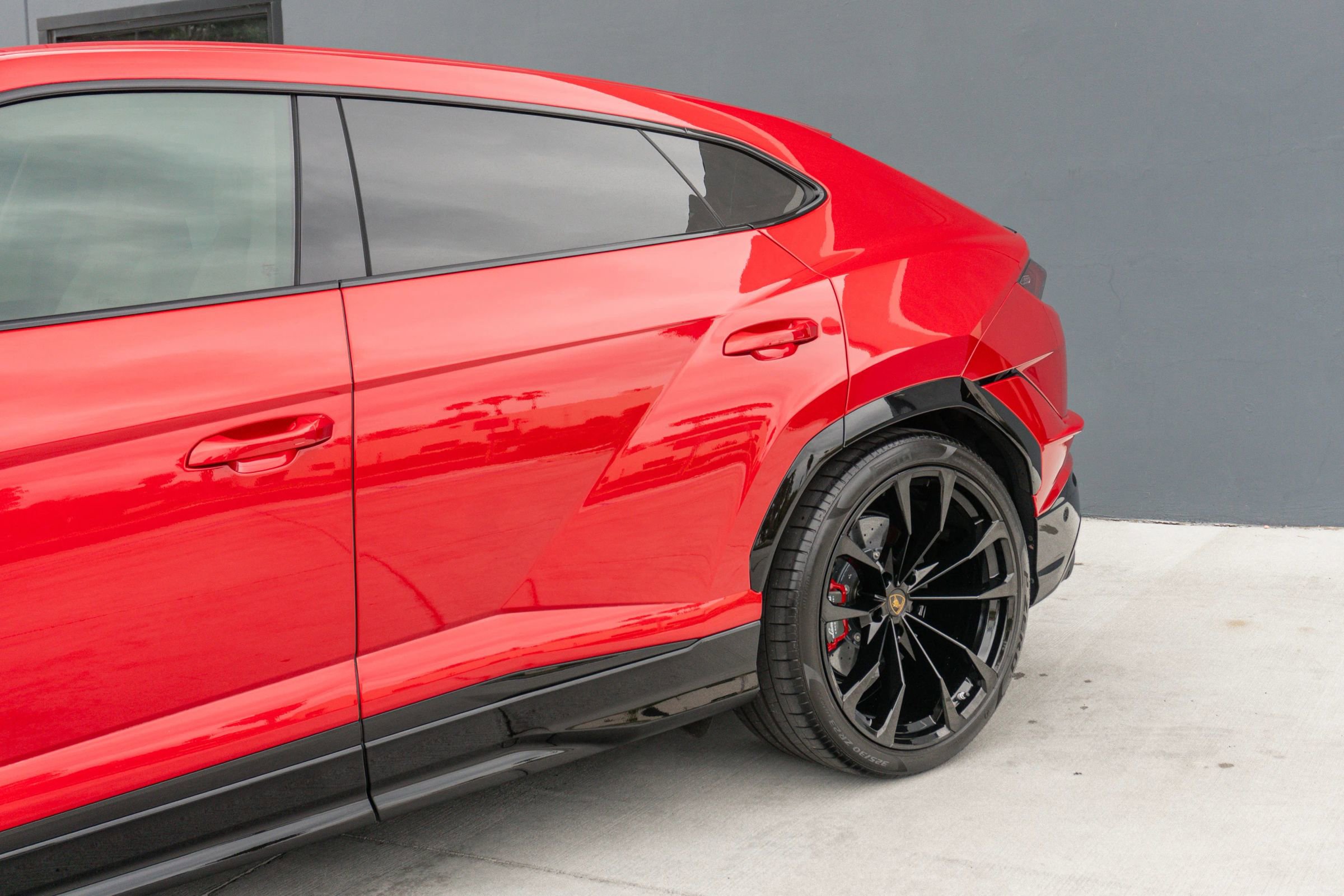 Used 2023 Lamborghini Urus S image 28
