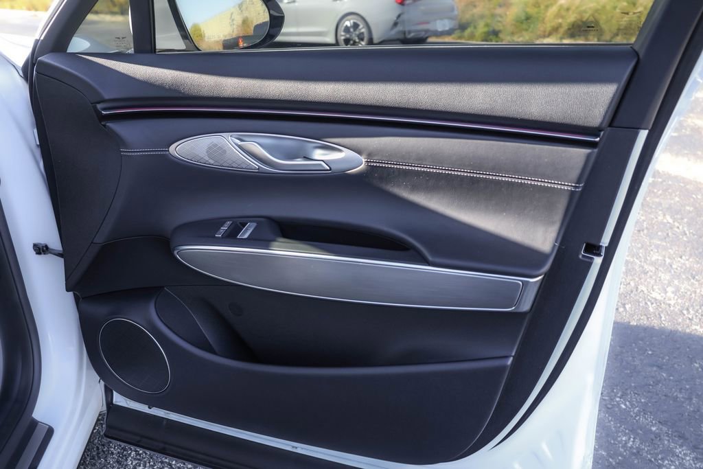 Used 2026 Genesis GV70 2.5T Select image 43