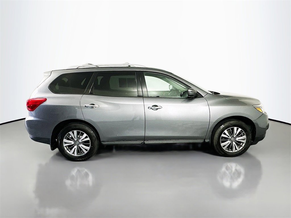 Used 2020 Nissan Pathfinder S image 8