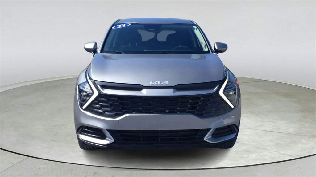 Used 2024 Kia Sportage LX image 2