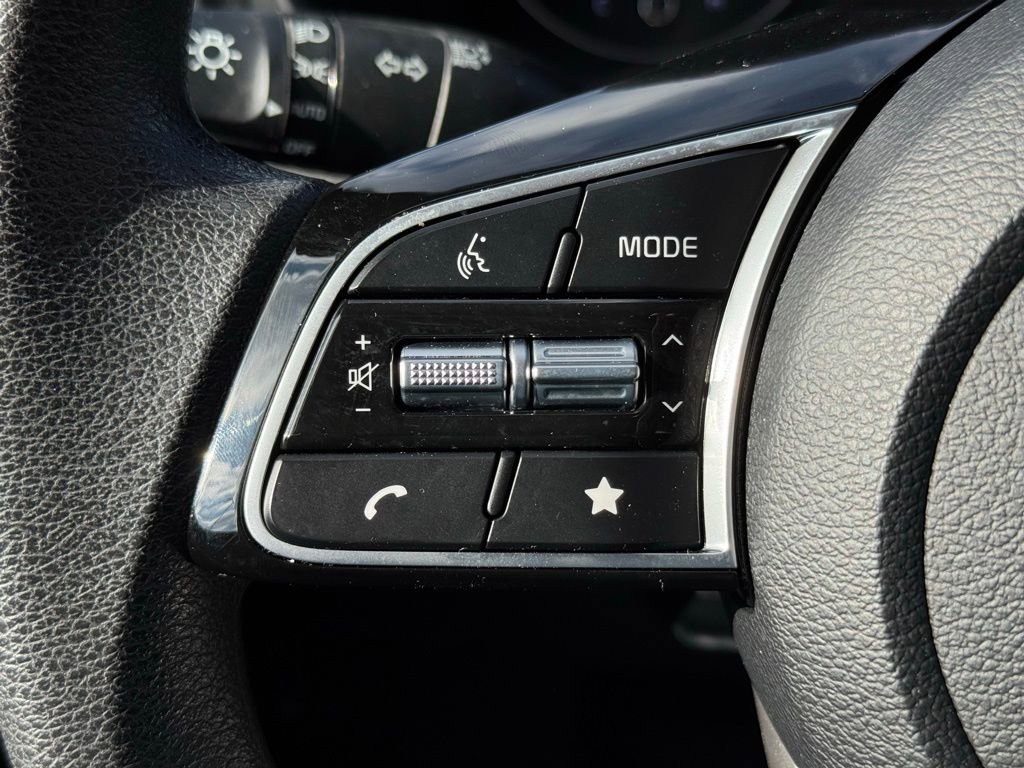 Used 2024 Kia Forte LX image 23