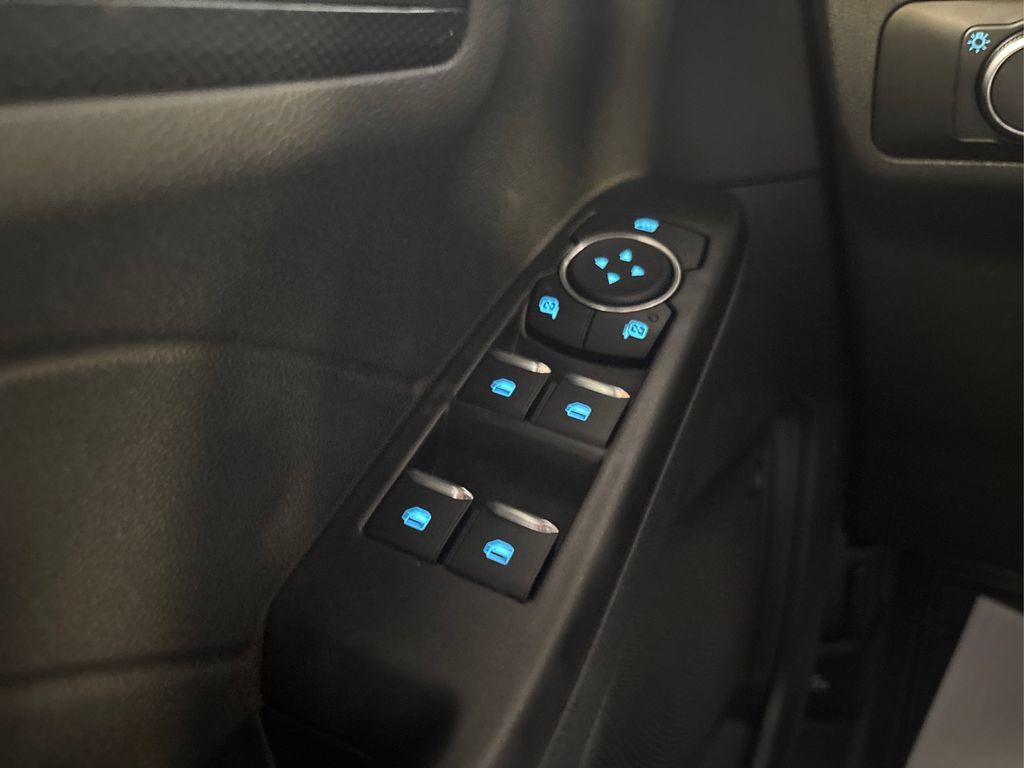 Certified 2025 Ford Escape ST-Line AWD/4WD image 34