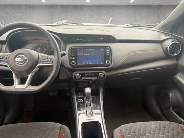 Used 2021 Nissan Kicks SR w/ Exterior Package image 3