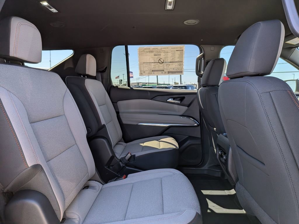 New 2026 Chevrolet Traverse LT w/ LPO, Floor Liner Package FWD image 26