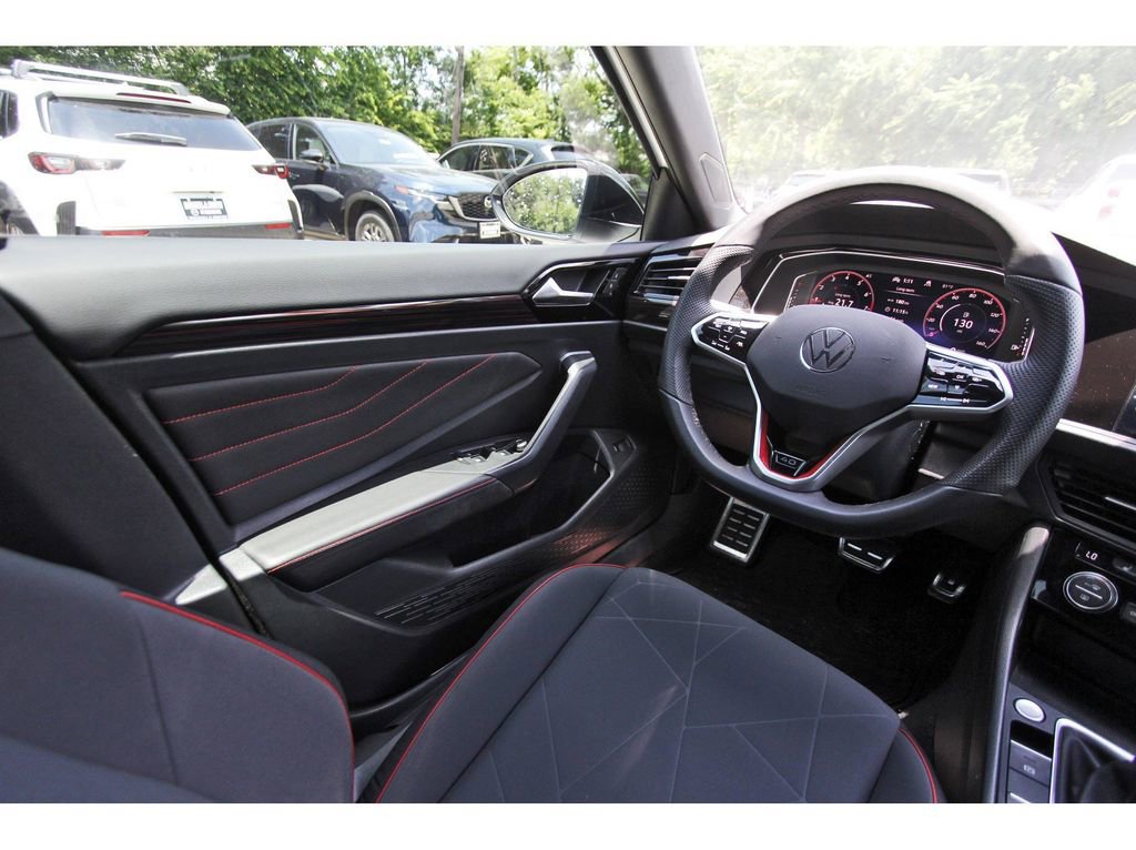 Used 2024 Volkswagen Jetta GLI 40th Anniversary Edition FWD image 6