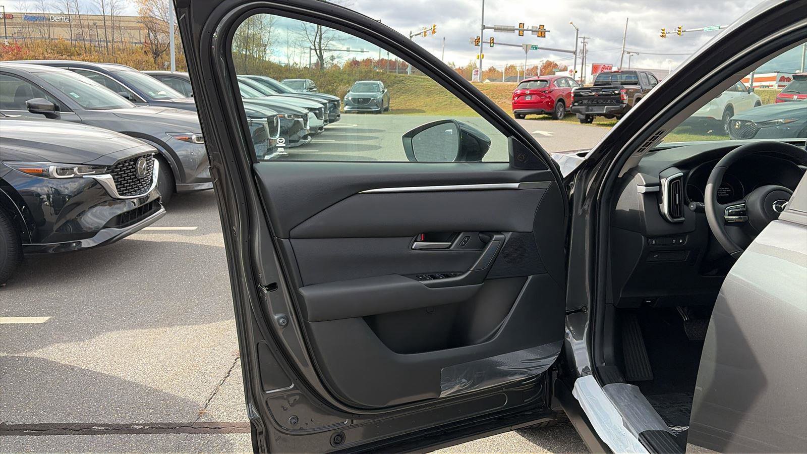 New 2025 MAZDA CX-50 2.5 Hybrid w/ Preferred Pkg image 9