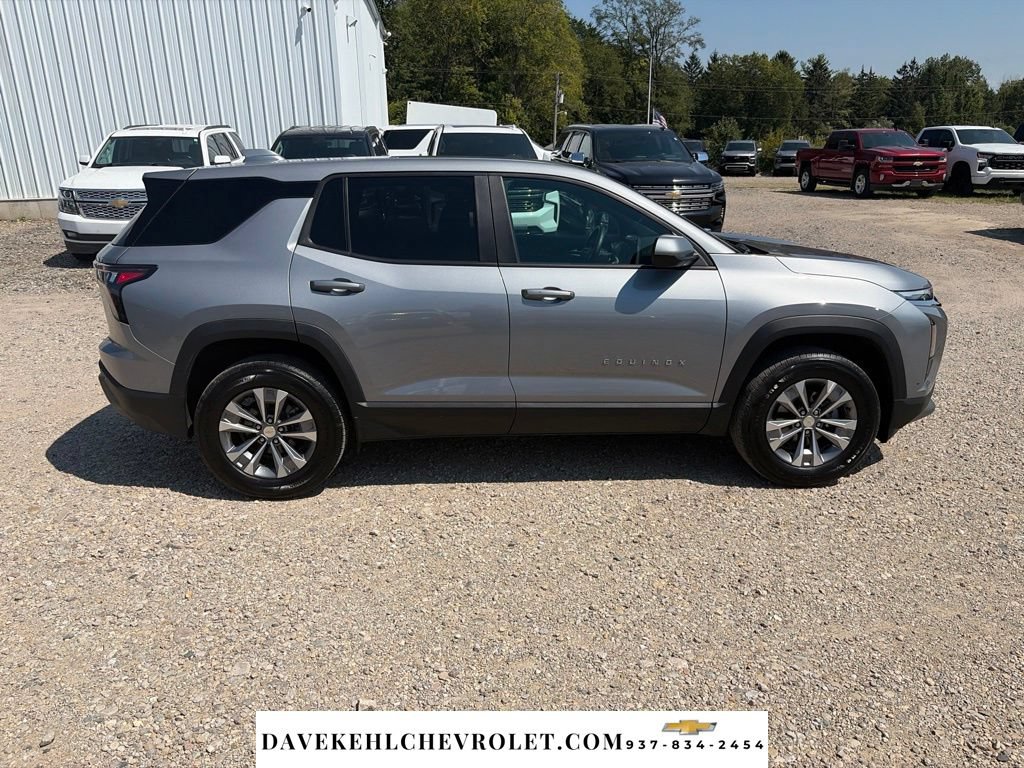 Used 2026 Chevrolet Equinox LT w/ Convenience Package II FWD image 6