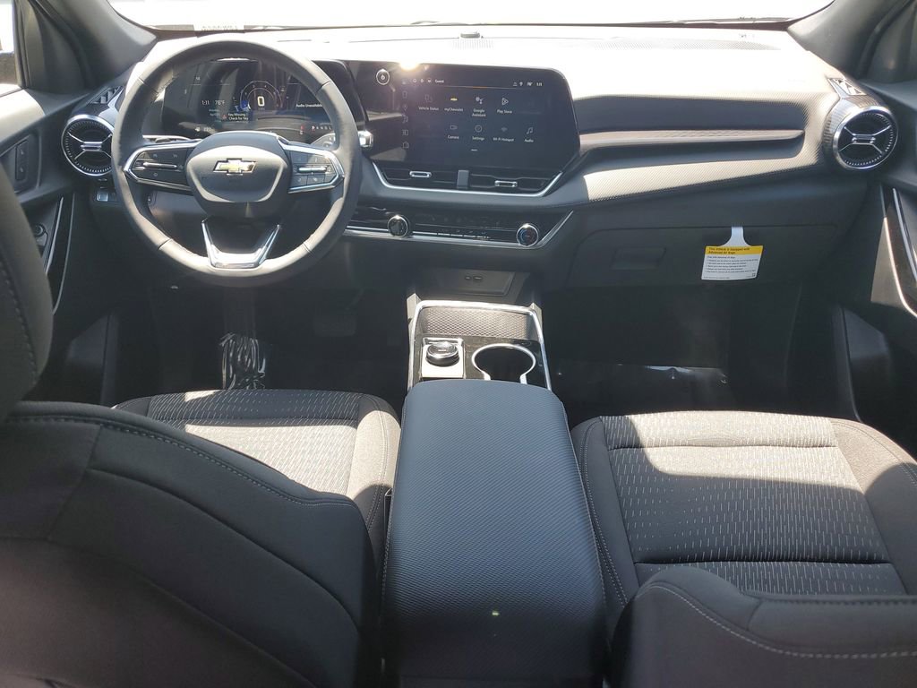 New 2026 Chevrolet Equinox LT w/ Safety and Technology Package FWD image 10