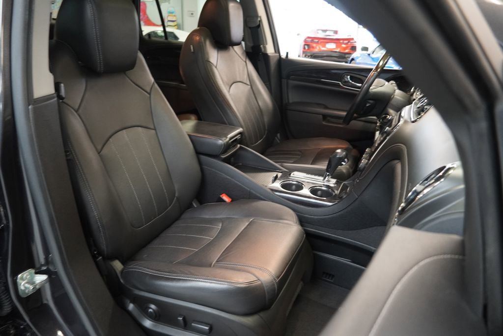 Used 2017 Buick Enclave Leather image 38
