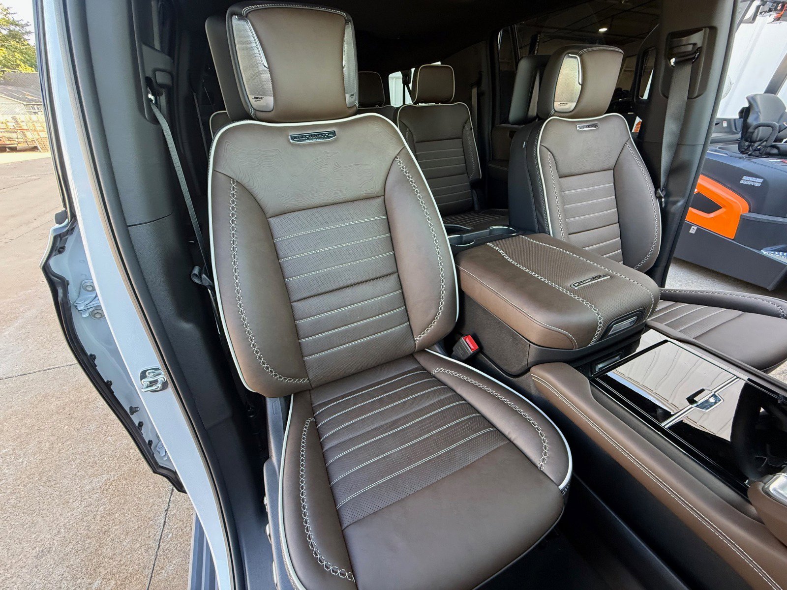 New 2026 GMC Yukon XL Denali Ultimate image 35