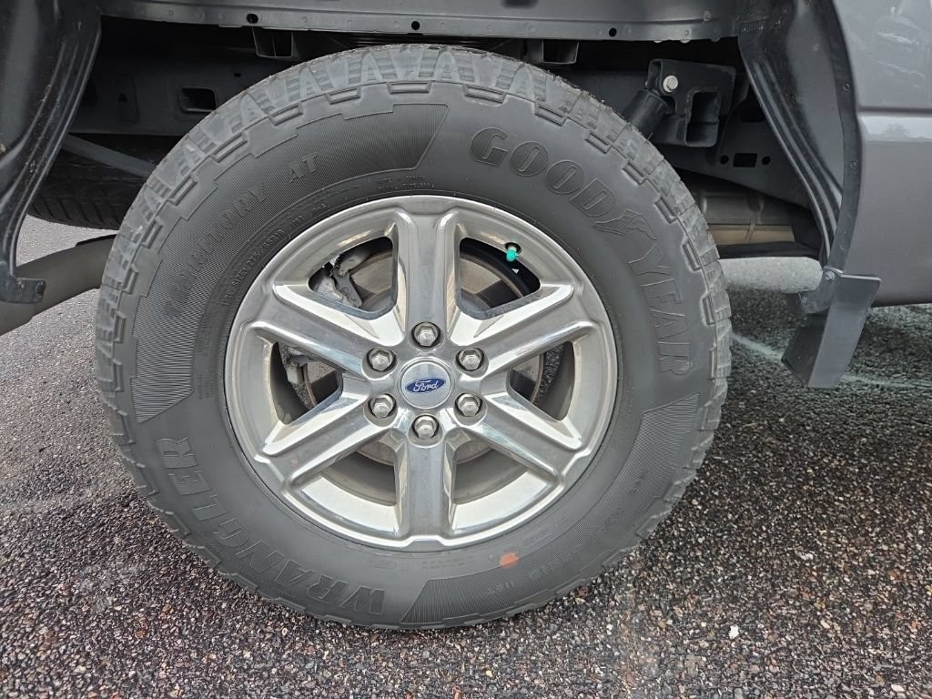 Used 2025 Ford F150 Lariat AWD/4WD image 46