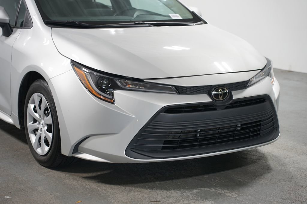Certified 2023 Toyota Corolla LE image 4