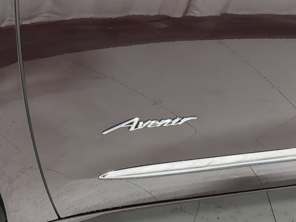 Used 2021 Buick Enclave Avenir w/ Avenir Technology Package image 24