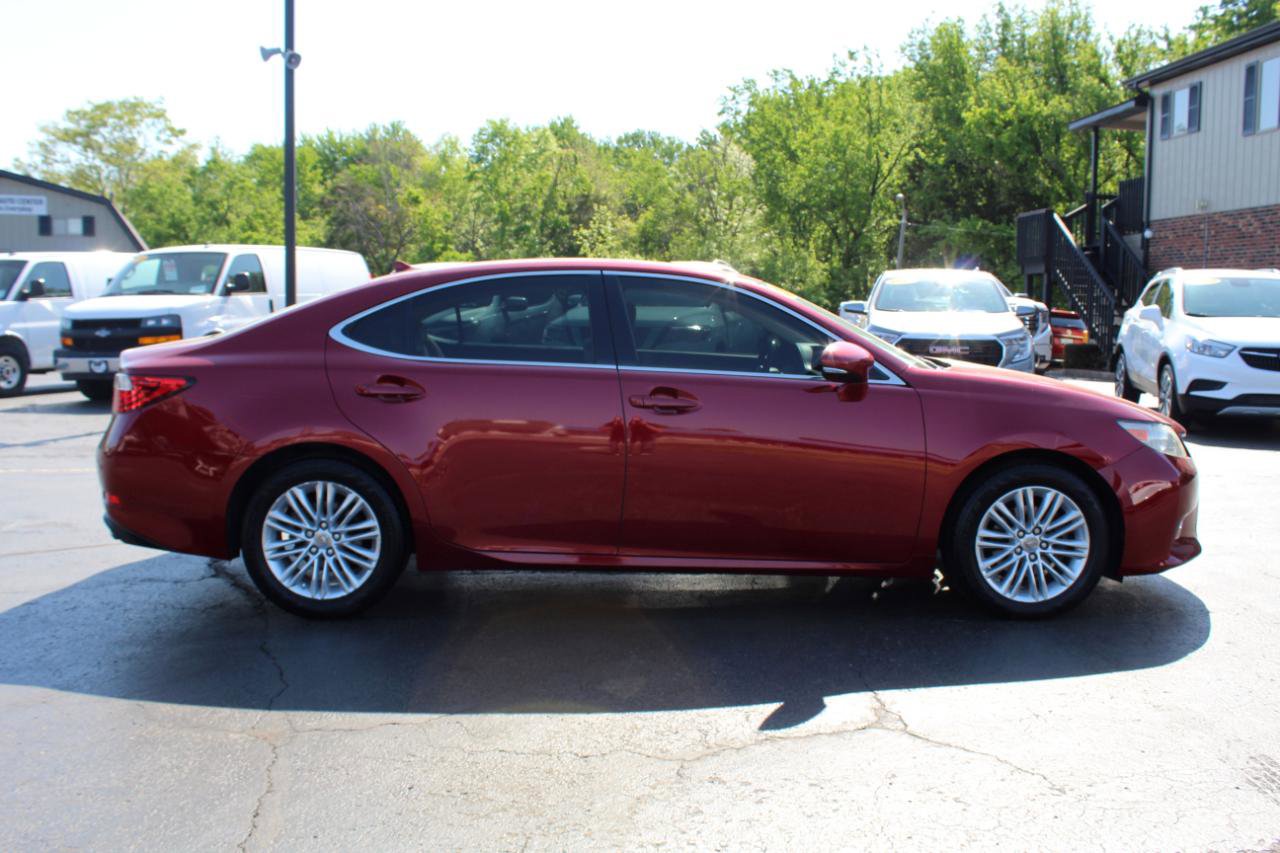 Used 2013 Lexus ES 350 w/ Luxury Pkg FWD image 4