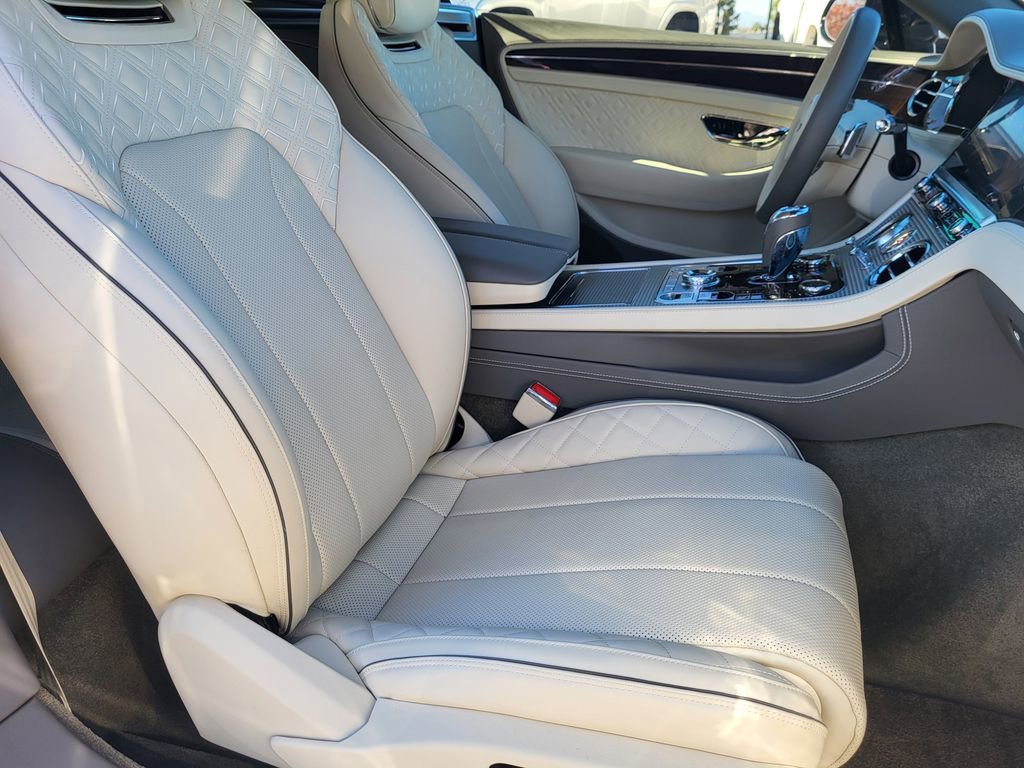 Used 2023 Bentley Continental GT Azure image 20