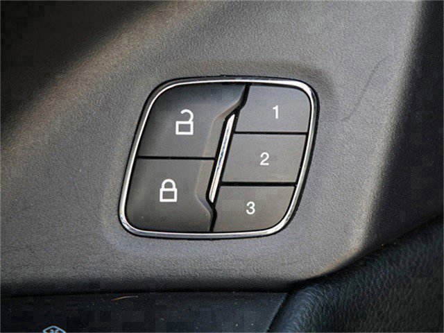 Used 2021 Ford Expedition Limited image 17