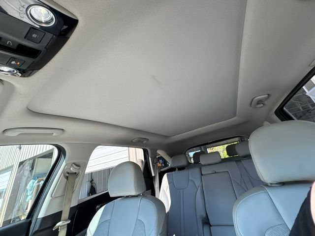 Used 2023 Kia Sorento S w/ Panoramic Sunroof Package FWD image 29