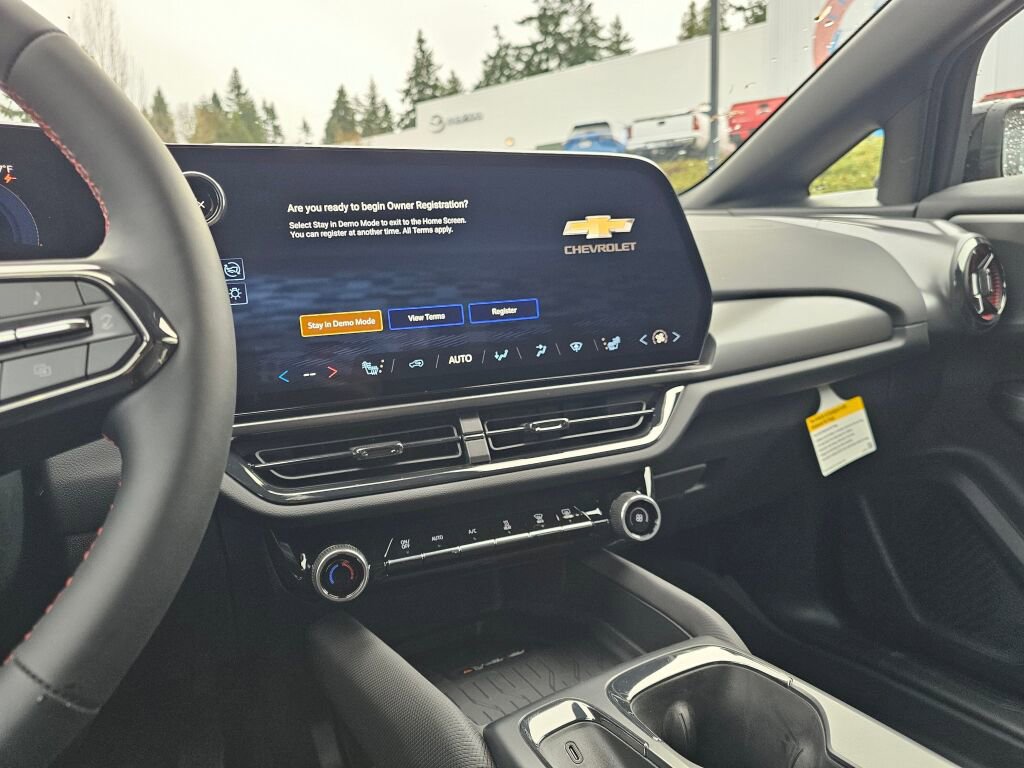 New 2026 Chevrolet Equinox EV RS FWD image 17