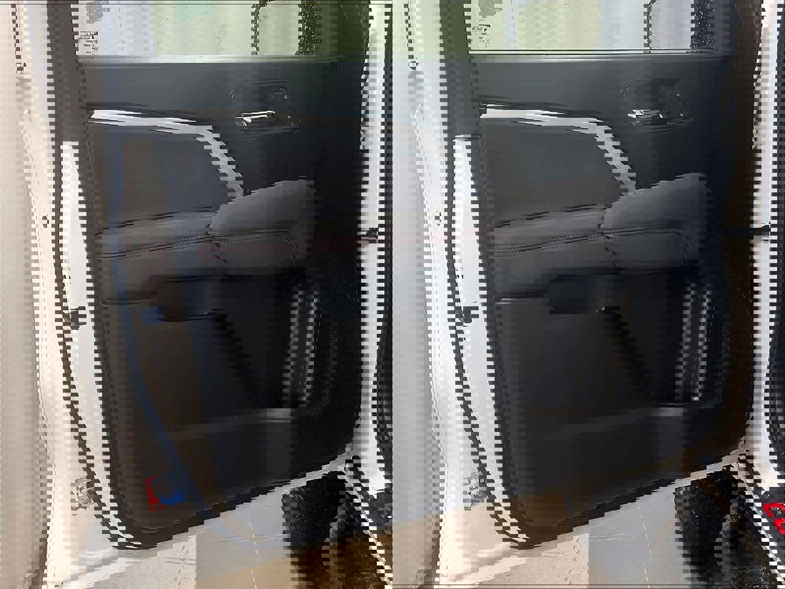 Used 2024 Chevrolet Colorado Z71 w/ Z71 Convenience Package 2 image 9