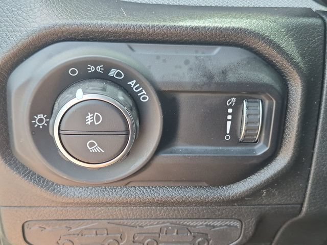 Used 2024 Jeep Gladiator Sport AWD/4WD image 19