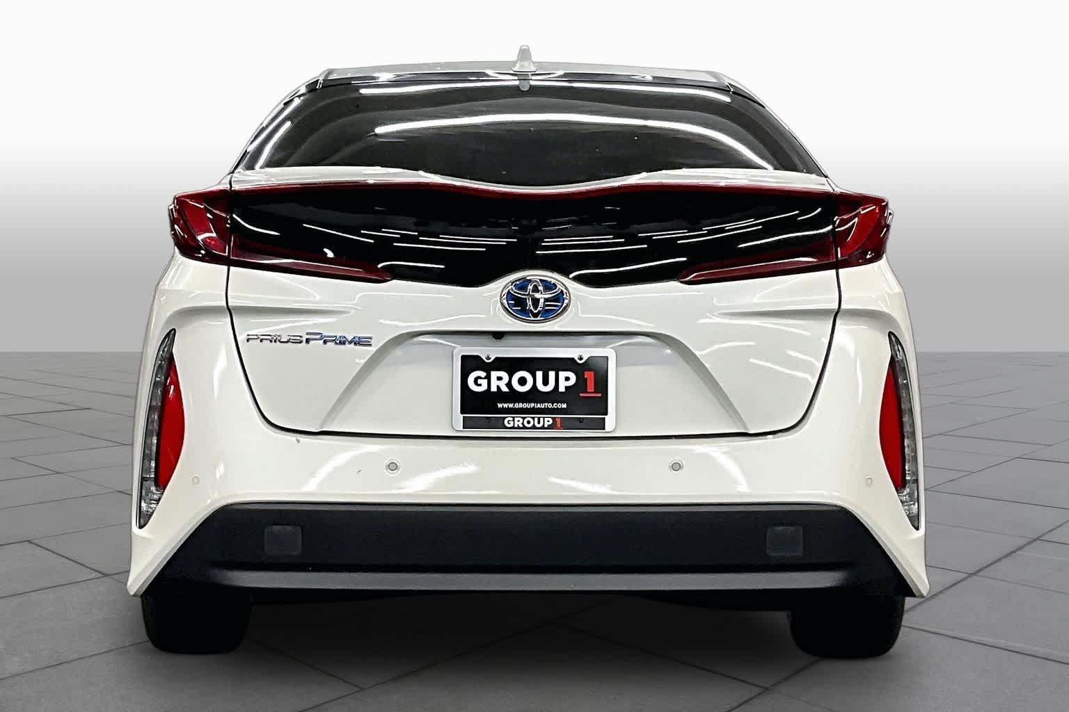 Used 2018 Toyota Prius Prime Advanced FWD image 4
