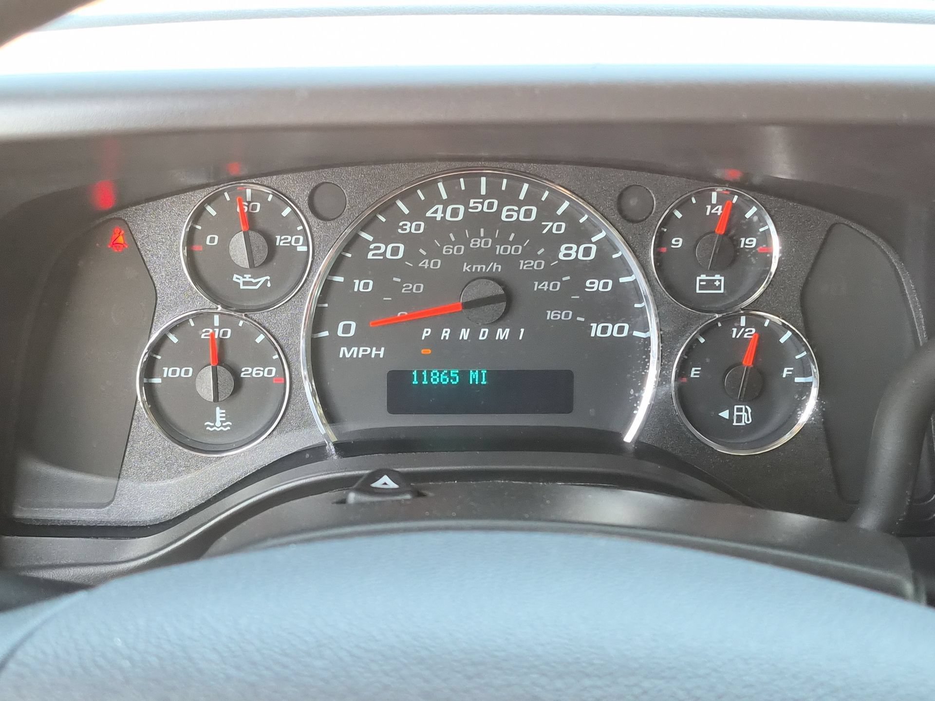 Used 2025 Chevrolet Express 2500 w/ Driver Convenience Package RWD image 11