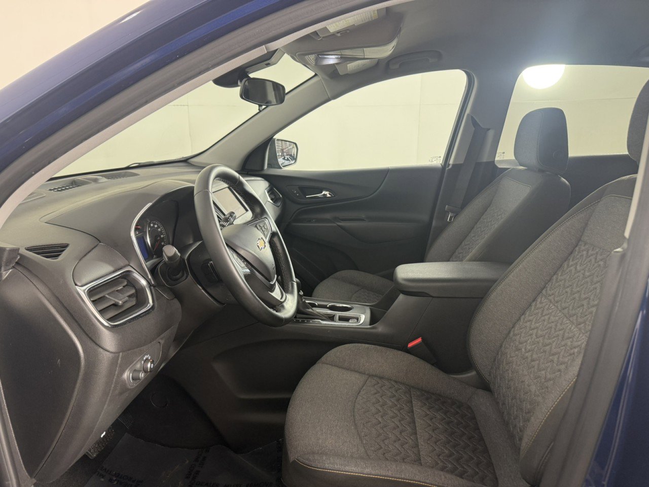 Used 2023 Chevrolet Equinox LT image 14