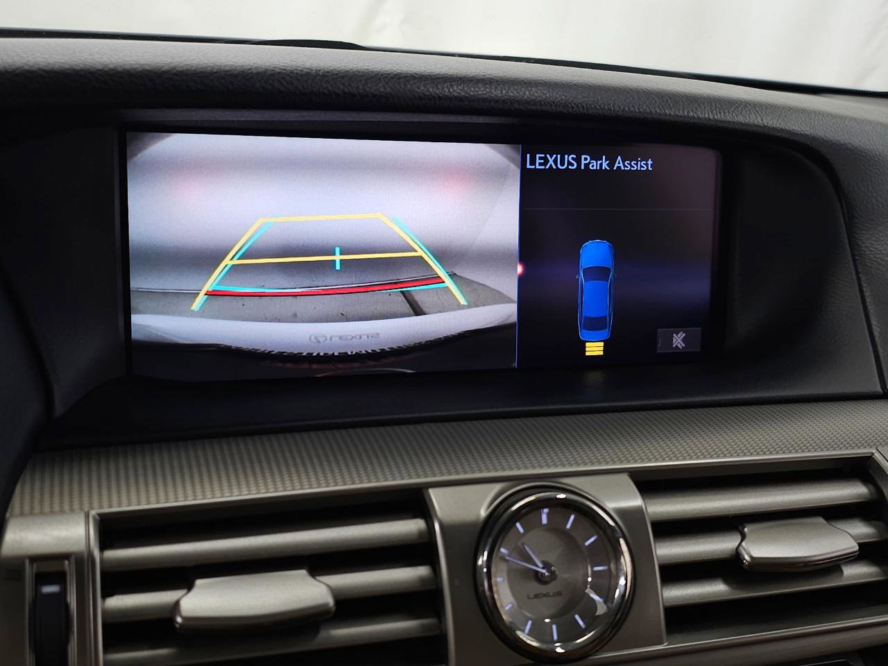 Used 2015 Lexus LS 460 AWD w/ F Sport Package image 25