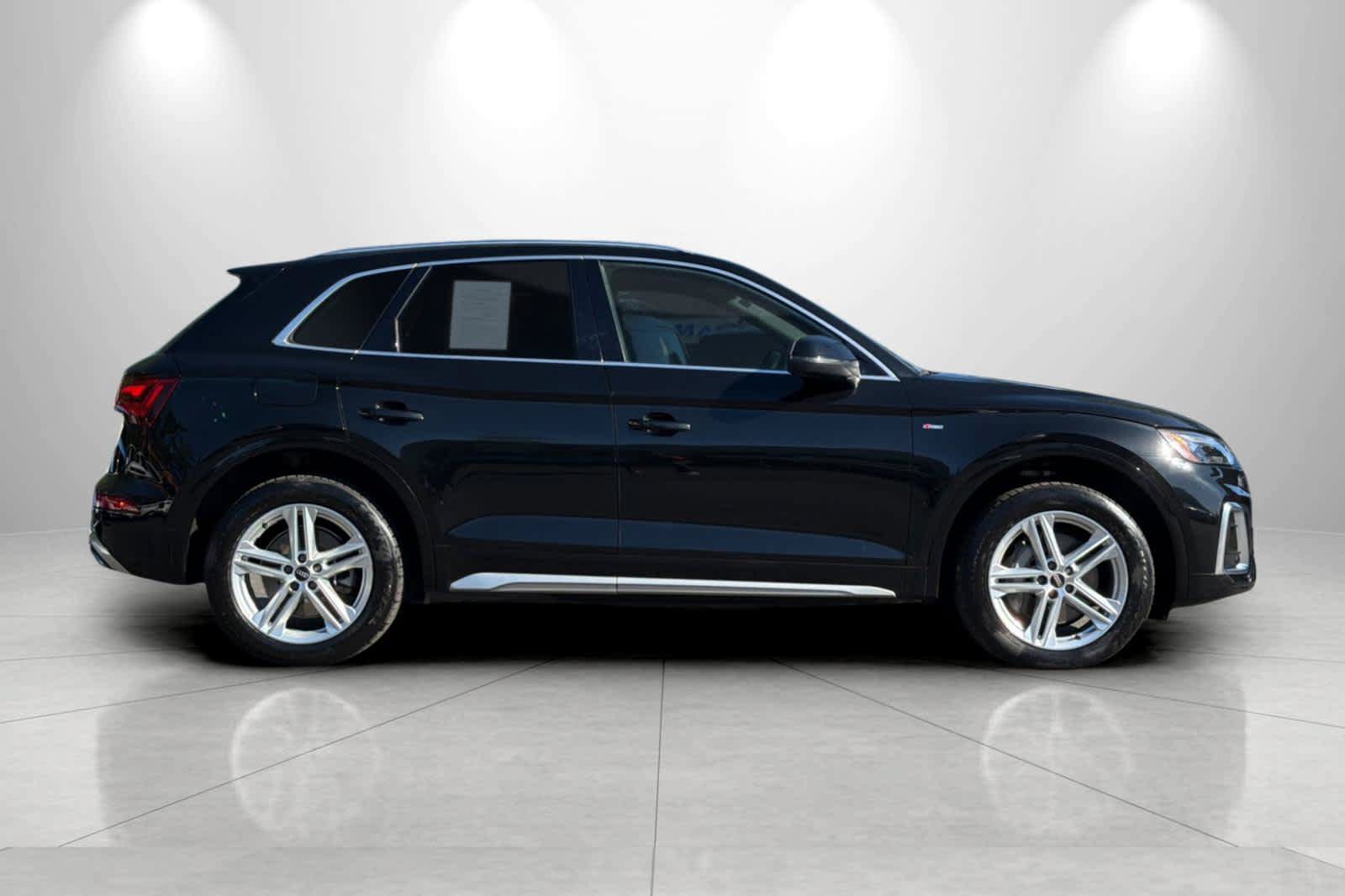 Used 2021 Audi Q5 e Premium Plus w/ Premium Plus Package AWD/4WD image 8