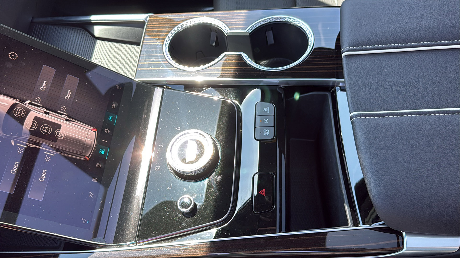 Certified 2026 Cadillac Escalade Luxury w/ Touring Package AWD/4WD image 23