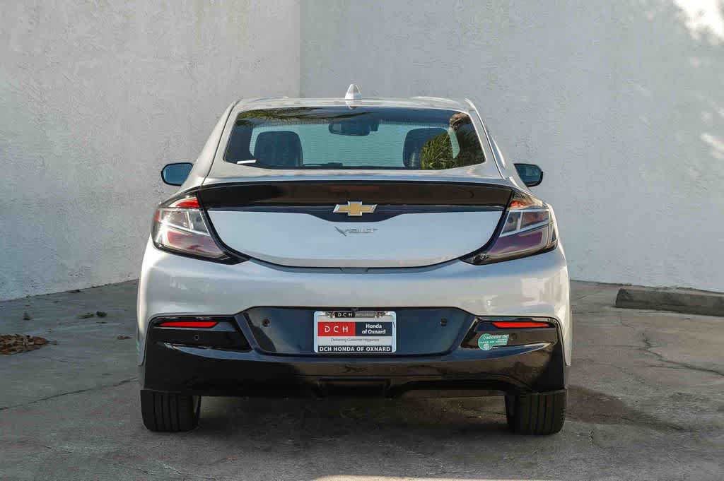 Used 2017 Chevrolet Volt Premier w/ Driver Confidence II Package FWD image 5