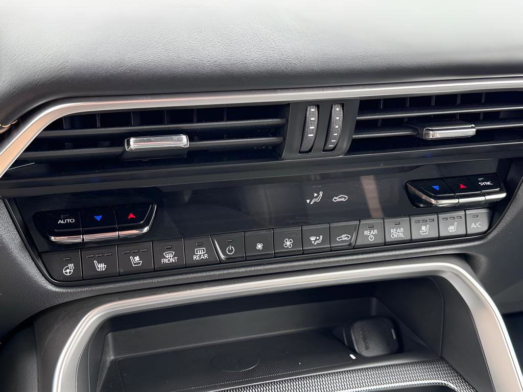 Used 2025 MAZDA CX-70 Plug-In Hybrid w/ Premium Plus image 19