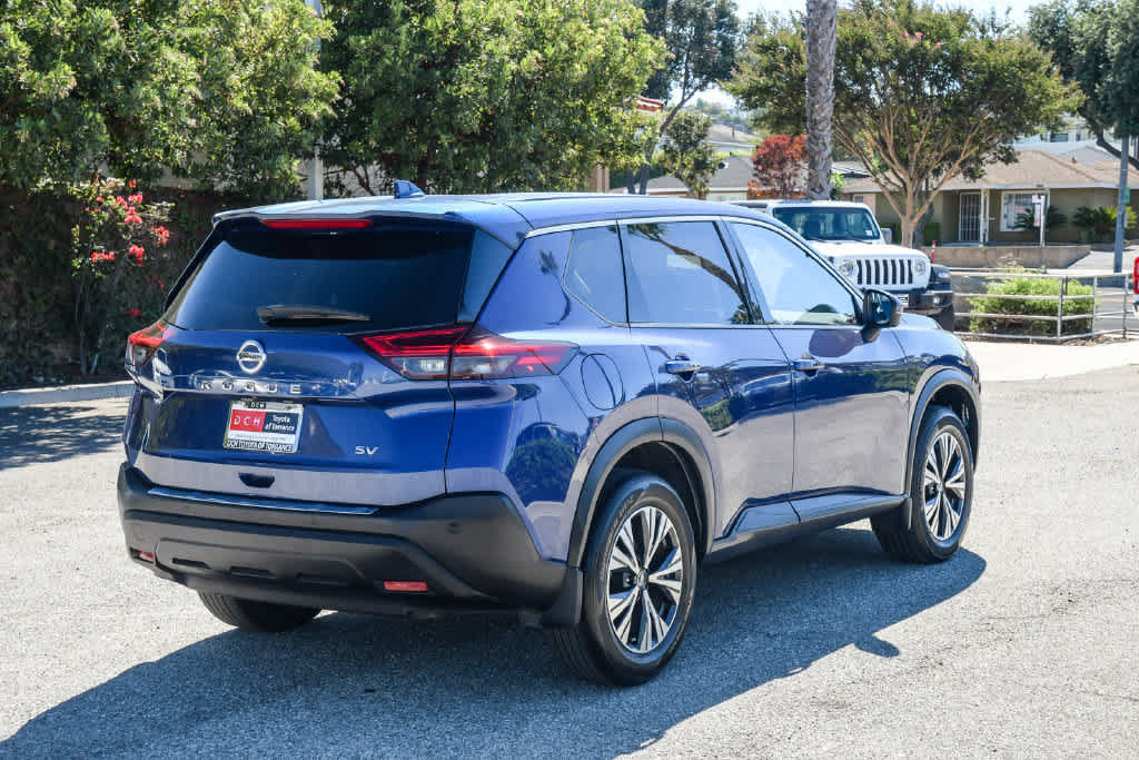 Used 2021 Nissan Rogue SV FWD image 9
