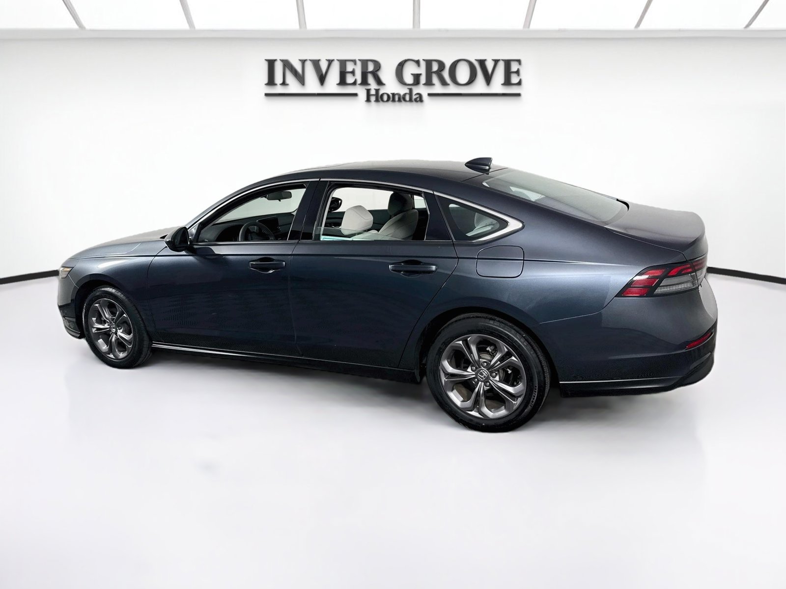 Certified 2023 Honda Accord EX image 7